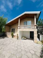 فروش ویلاباغ 205 متری در آپادانا