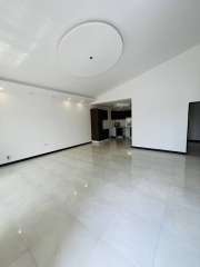 فروش ویلاباغ 205 متری در آپادانا